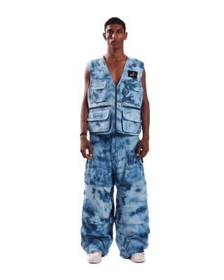 "On the road" utility vest